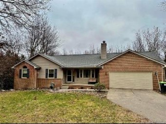 1996 Triangle Lake Road Howell, MI 48843