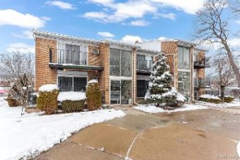 31014 Pardo Street 201 Garden City, MI 48135