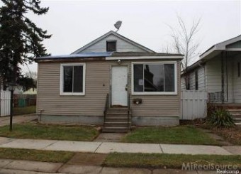 8281 Meadow Avenue Warren, MI 48089