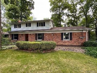 12236 Dollar Lake Drive Fenton, MI 48430