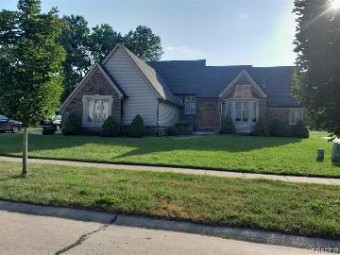 52853 Royal Forest Drive Shelby Township, MI 48315