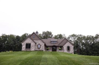 6830 Mountain Ridge Drive Brighton, MI 48116