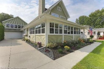 2981 Maplewood Drive Fort Gratiot, MI 48059