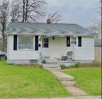 32 W Sanborn Avenue Croswell, MI 48422