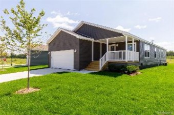 2772 Pinellas Court Lapeer, MI 48446