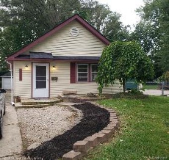 21532 Elizabeth Street Saint Clair Shores, MI 48080