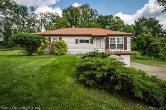 7525 Challis Road Brighton, MI 48116