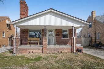 13426 Oakdale Street Southgate, MI 48195