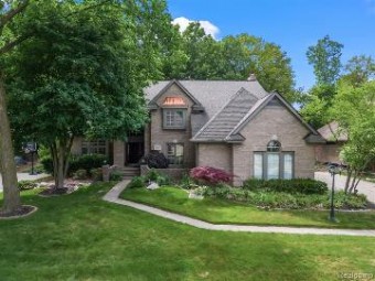 27197 Hampstead Boulevard Farmington Hills, MI 48331