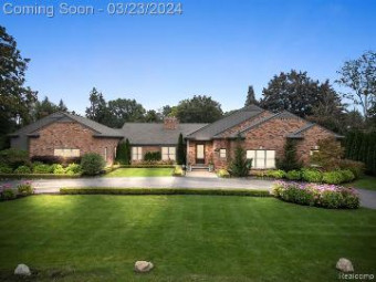 3916 Mount Vernon Drive Bloomfield Hills, MI 48301