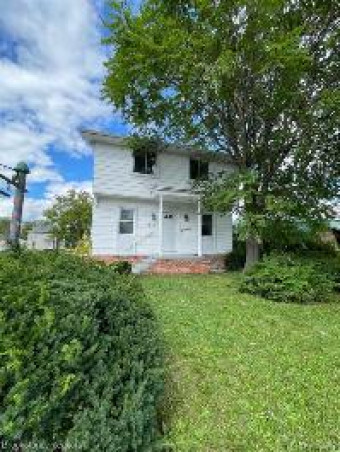 536 W Huron Street Pontiac, MI 48341