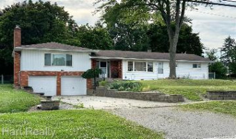 7048 Lincoln Street Brown City, MI 48416