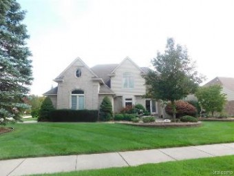 43648 Hoptree Drive Sterling Heights, MI 48314
