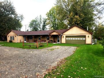 5882 Shea Road Cottrellville, MI 48039