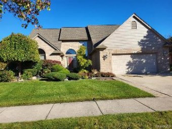 49786 Willowood Drive Macomb, MI 48044