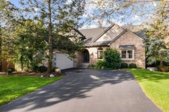 1351 Forest Bay Drive Waterford, MI 48328