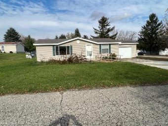 2239 Brent Street Croswell, MI 48422