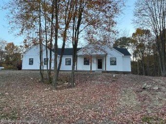 11257 Cassidy Trail Davisburg, MI 48350