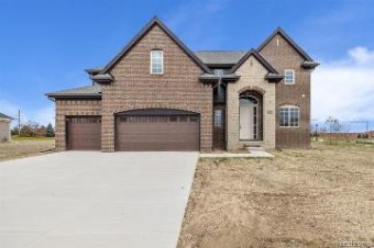 51660 Creek View Drive New Baltimore, MI 48051