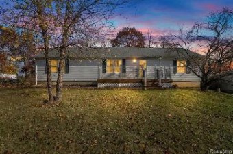 57701 Kelly Drive New Hudson, MI 48165