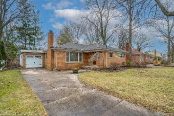 16089 Birwood Avenue Beverly Hills, MI 48025