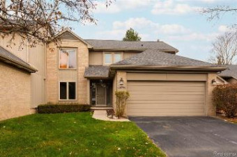 33793 Vista Drive Farmington Hills, MI 48331