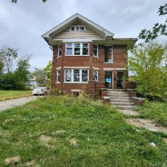 118 W Arizona Street Highland Park, MI 48203