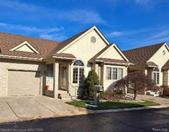 35 E Hickory Court Dearborn Heights, MI 48127