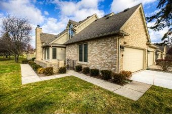 16889 Driftwood Drive Macomb, MI 48042