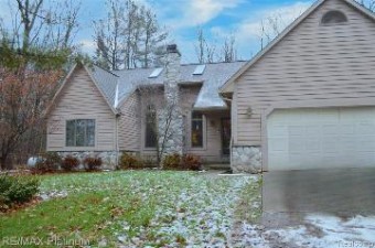 5346 Hartland Road Fenton, MI 48430