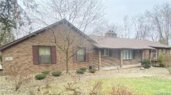 5227 Milroy Lane Brighton, MI 48116