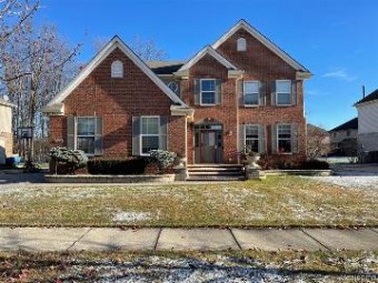 42476 Silverwood Drive Sterling Heights, MI 48314