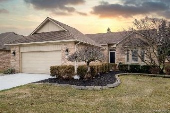 17350 Tradewinds Clinton Township, MI 48038