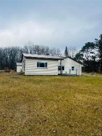 217 Burnside Road North Branch, MI 48461