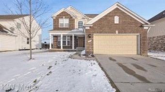 56626 Leeds Lane Macomb, MI 48042