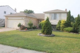 13525 Canterbury Drive Sterling Heights, MI 48312