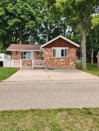 8176 W Arrowhead Road Manistique, MI 49854