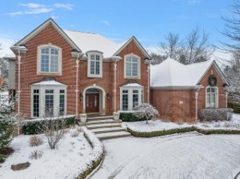 2574 Ginger Court Bloomfield Hills, MI 48304