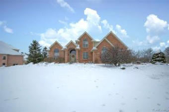 17091 Kings Fairway Lane Grand Blanc, MI 48439