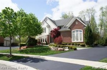6892 Chase Court West Bloomfield, MI 48322