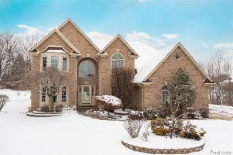 41643 Vancouver Drive Sterling Heights, MI 48314