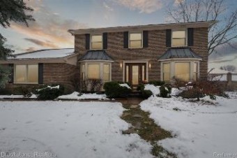 36875 Chesapeake Road Farmington Hills, MI 48335