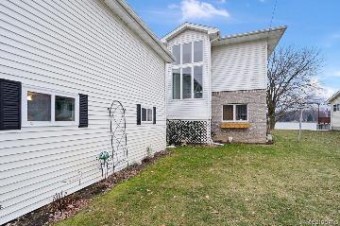 2205 W Fork Road Lapeer, MI 48446