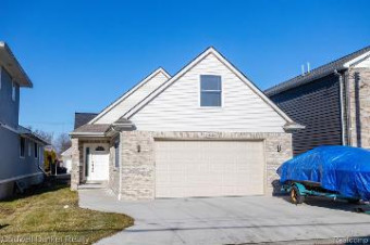 22473 Beach Street Saint Clair Shores, MI 48081