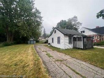 522 E Cavanaugh Road Lansing, MI 48910