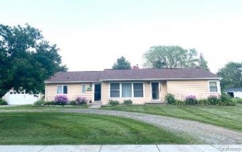 7189 Lincoln Street Brown City, MI 48416