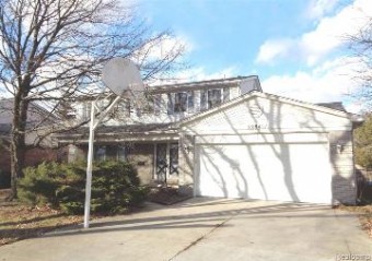 22541 Corteville Street Saint Clair Shores, MI 48081