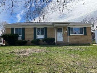 381 Cambridge Avenue South Lyon, MI 48178