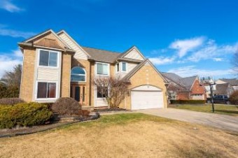 3044 Pheasant Run East Drive Wixom, MI 48393