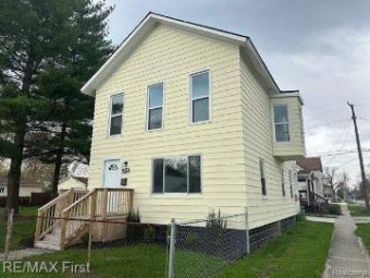 2539 Forest Street Port Huron, MI 48060